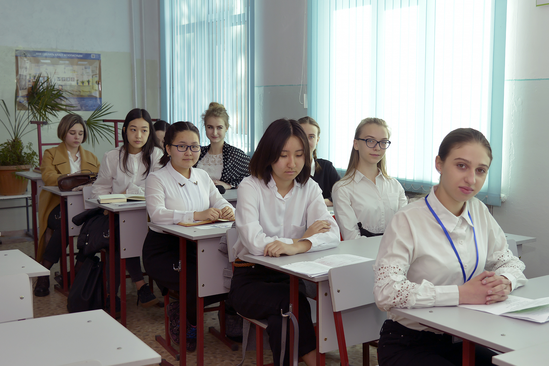 Ученики школы 61. 61 Школа Бишкек. Школа 61 Бишкек 61 Бишкек. 41 Школа Бишкек. 12 Школа Бишкек.